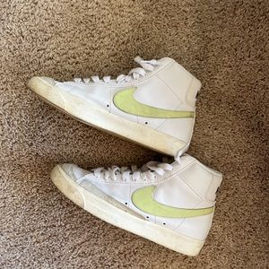 Nike Blazers Womens Size 7